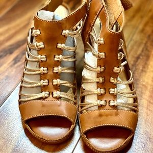 Gorgeus leather vintage model shoes - Pikolinos